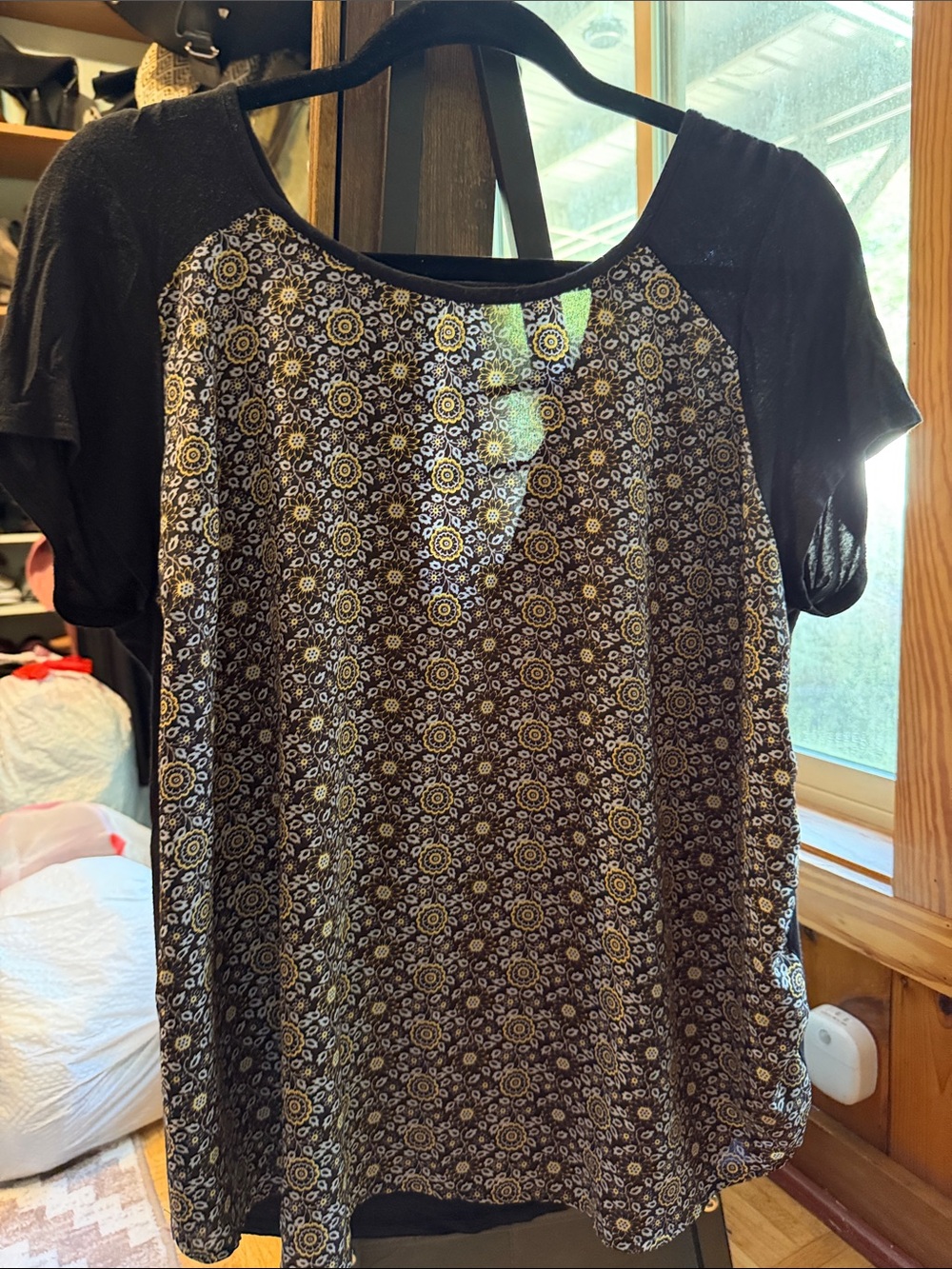 Black Floral Print Short Sleeve Women’s Top